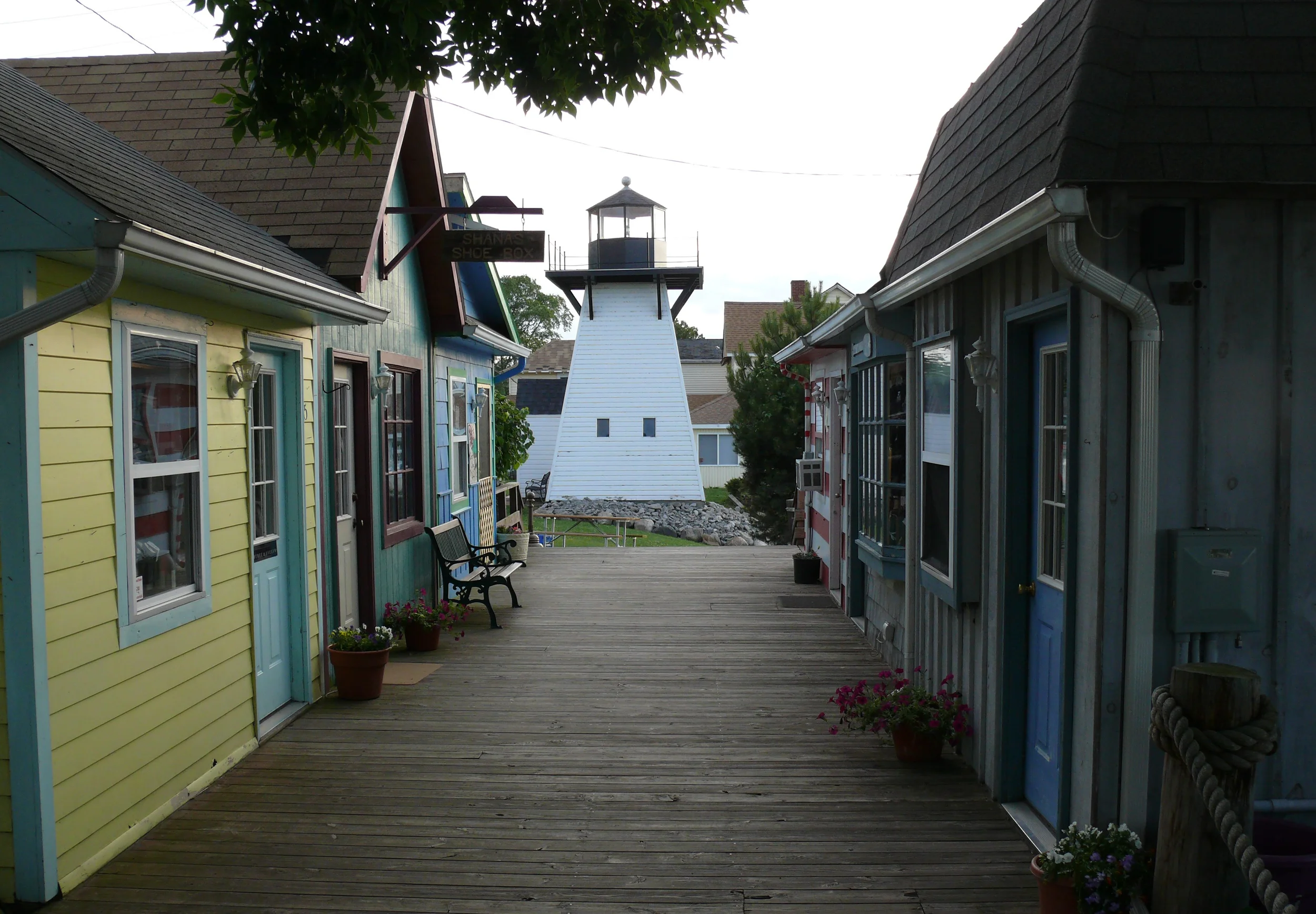 Your Guide to the Lakeview Village Shoppes Olcott Beach, NY